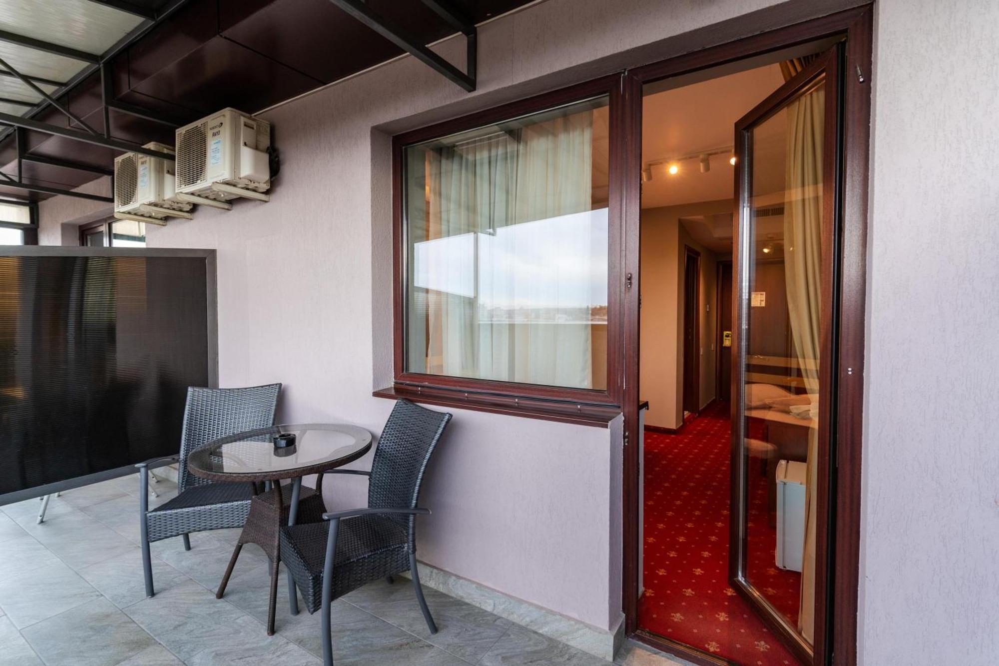 Hotel Luxor Medgidia Exterior photo